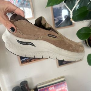 Skechers Arch Fit Slip On Shoe Womens 10 Men 9